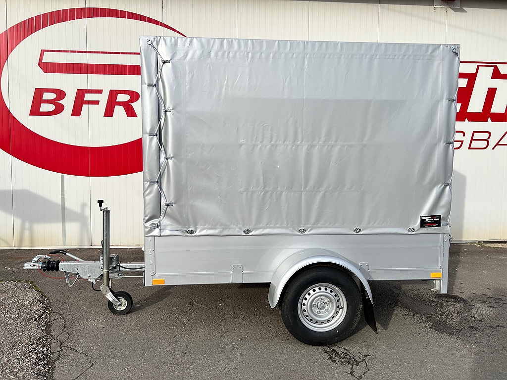 Anhänger - Tieflader mit Plane & Spriegel Anhänger - Tieflader mit Plane & Spriegel